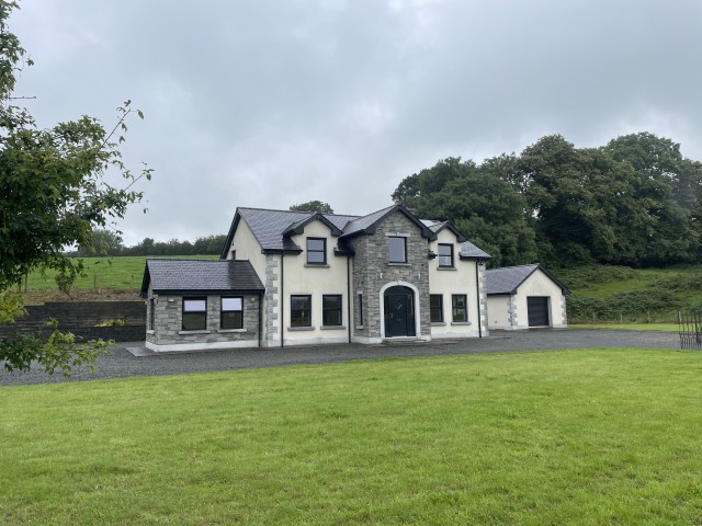 69 Foxfield Road, Crossmaglen, BT35 9JB