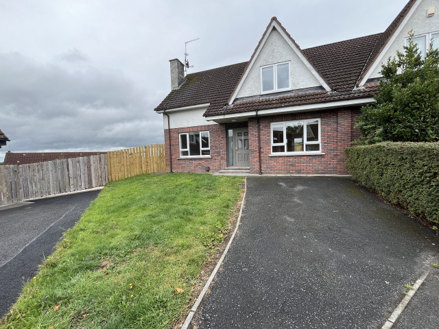 47 Ardaveen Drive Newry , BT35 8UH
